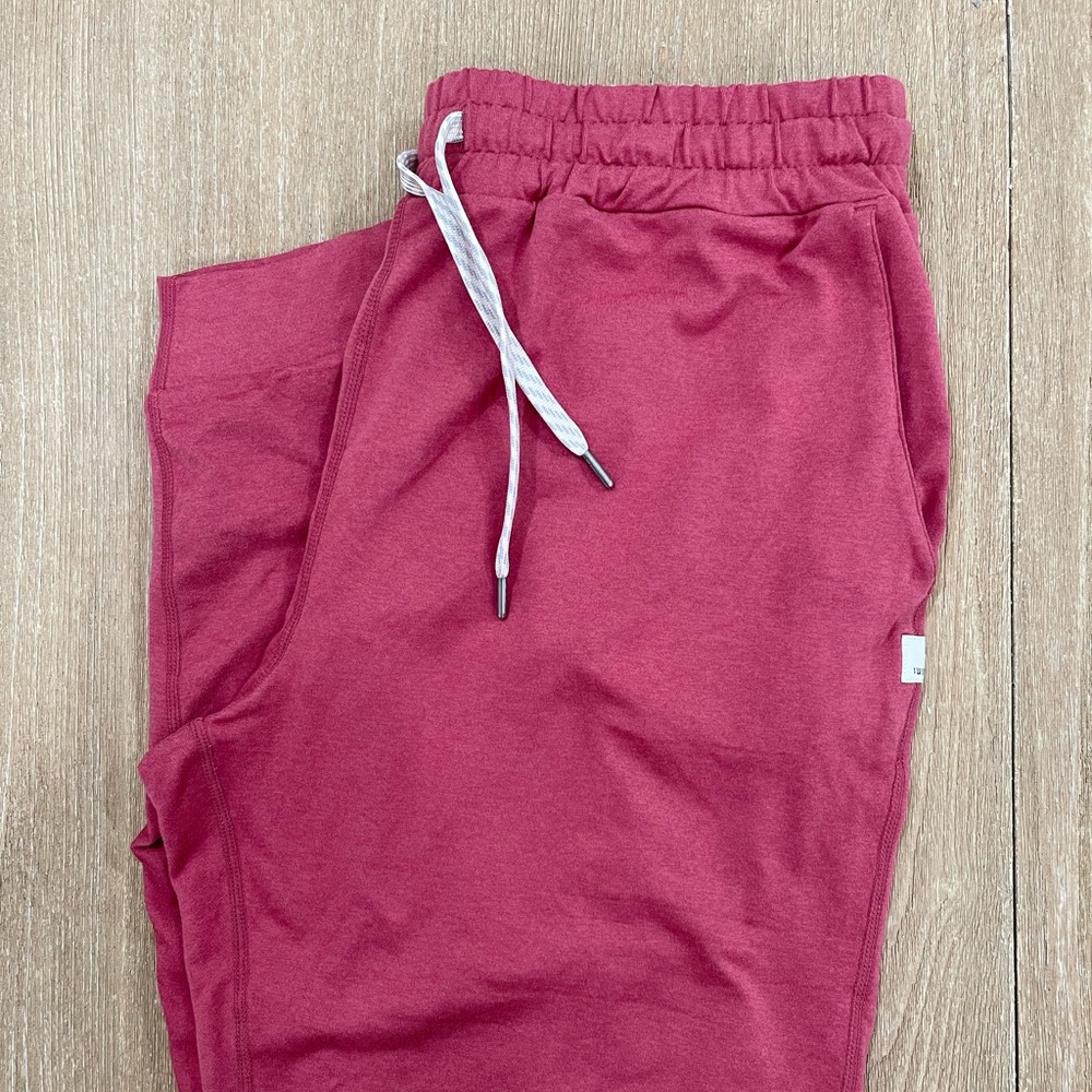 Vuori joggers size medium red/pink color